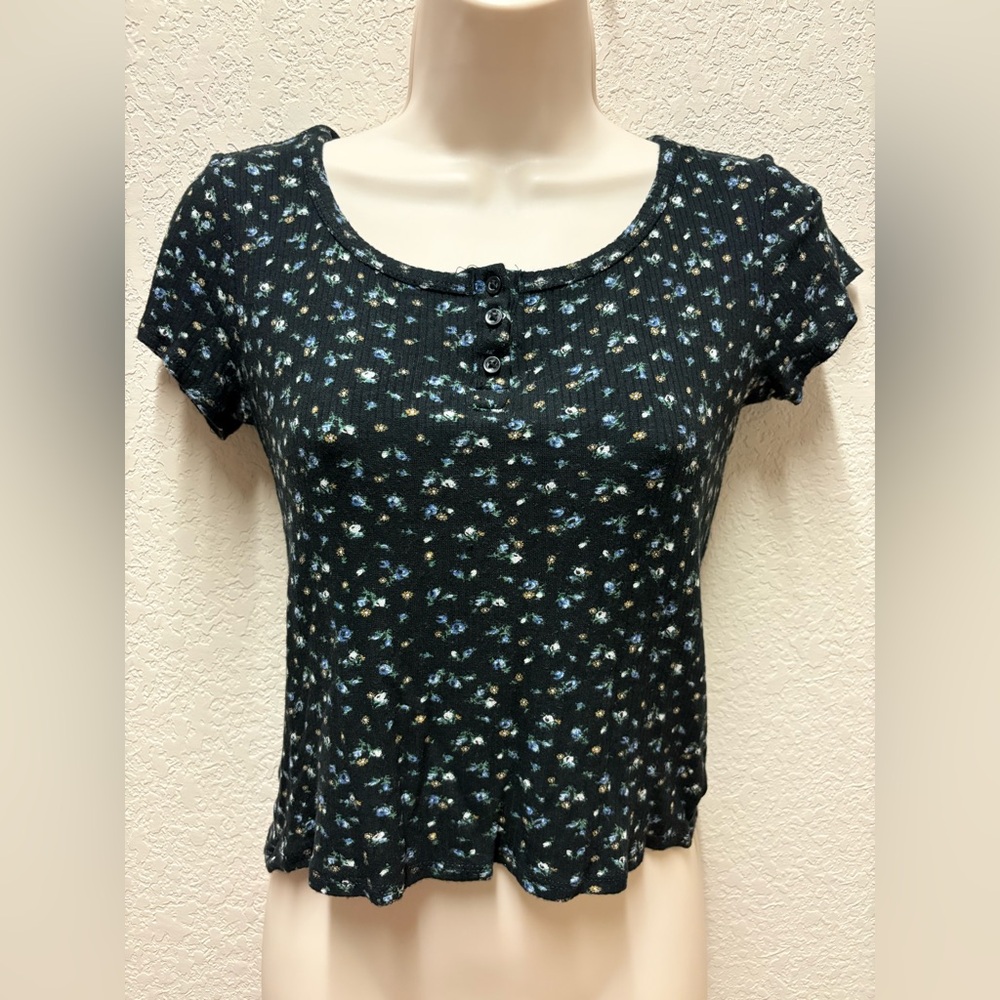 Tucker + Tate Black Floral Short Sleeve Top Sz 14/16